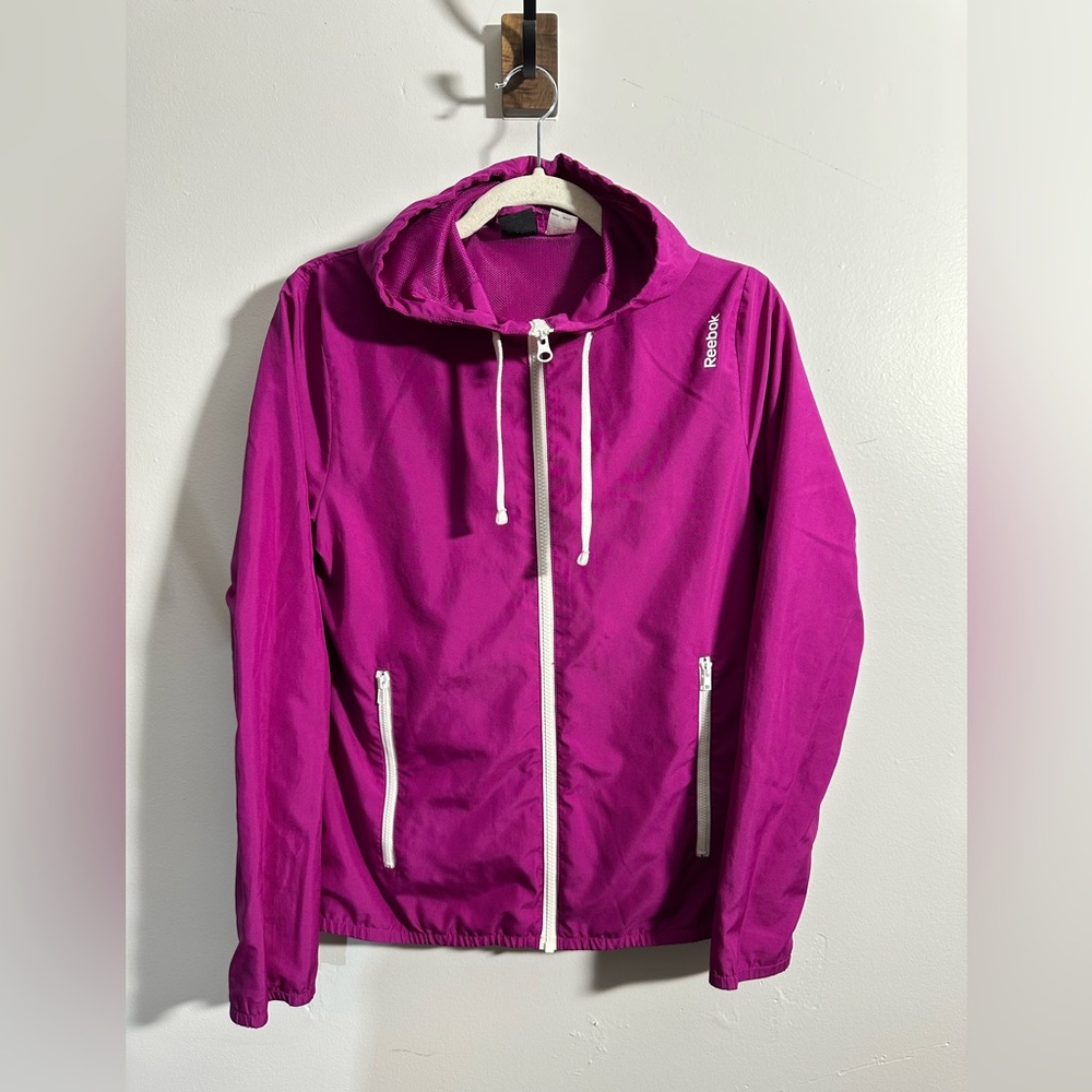 Reebok Women's XS Fuchsia Windbreaker Zip Up Hooded Jacket Lightweight